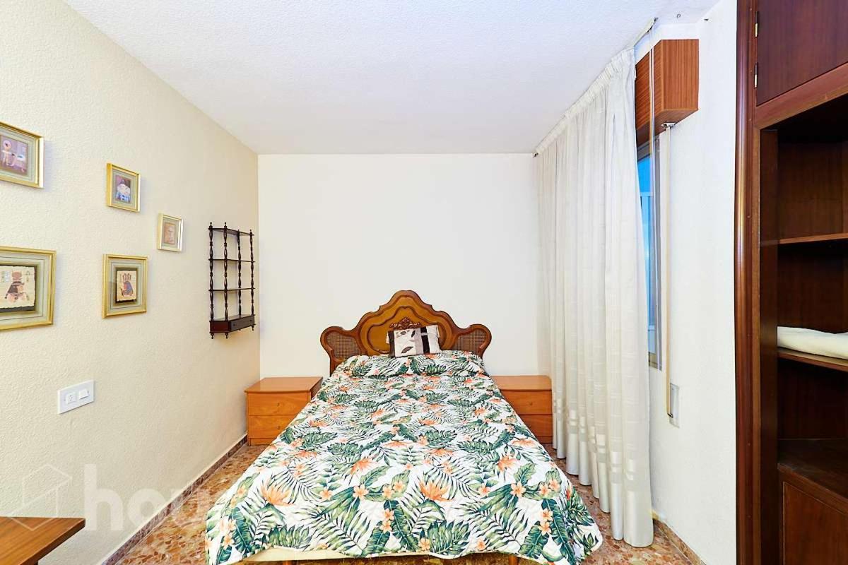 Lovely Bedroom In A Shared Apartment In The Center Of 阿利坎特 外观 照片