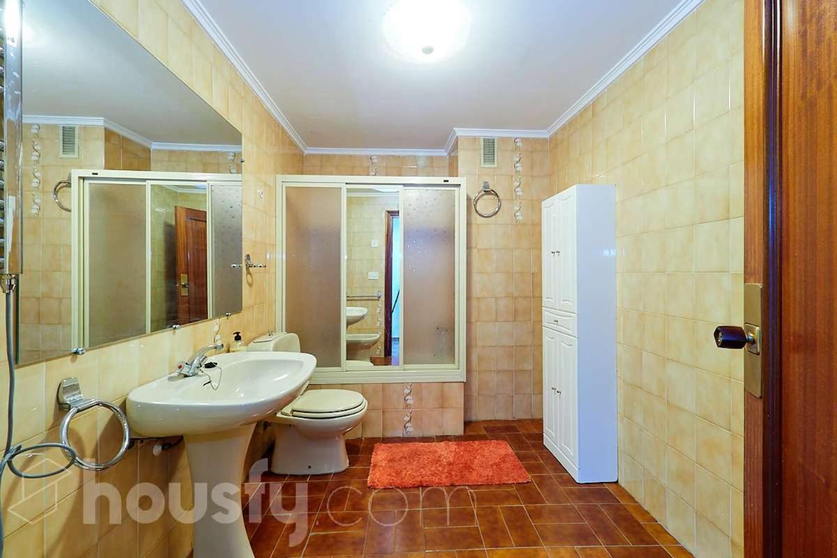 Lovely Bedroom In A Shared Apartment In The Center Of 阿利坎特 外观 照片